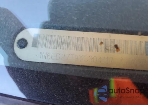 2000 Nissan Frontier Crew Cab Xe z USA, uszkodzony, nr VIN 1N6ED27T9YC304117